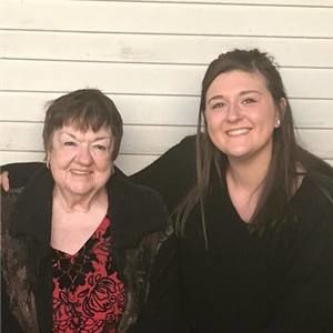 Meet your Posher, Brooke